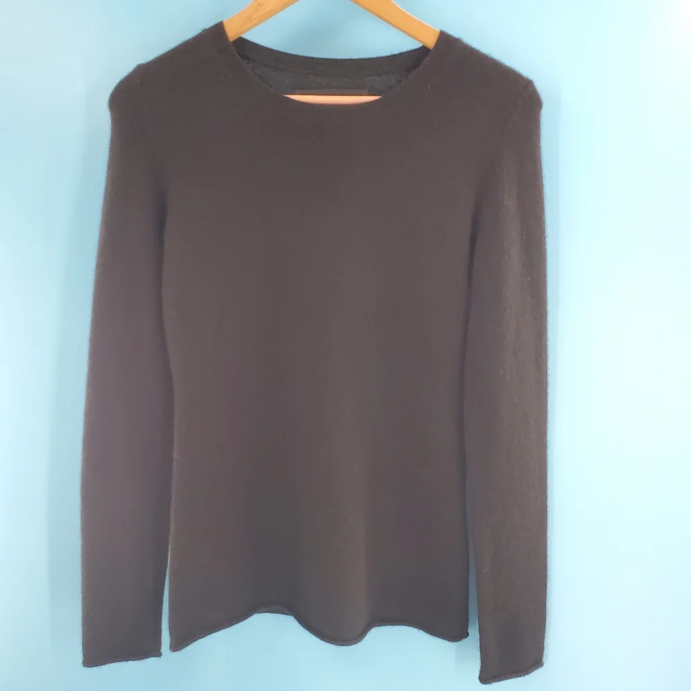 Old Navy black cashmere sweater - Picture 13 of 13
